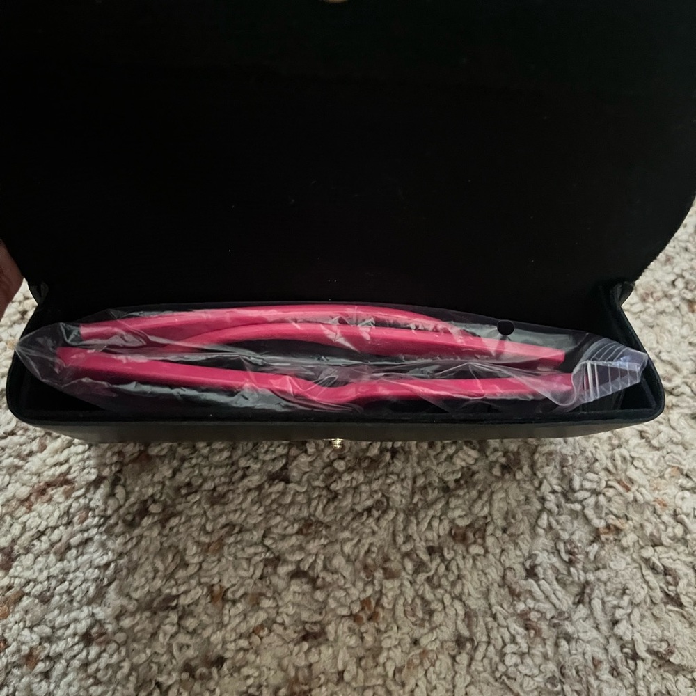 bundle? - Picture 3 of 6